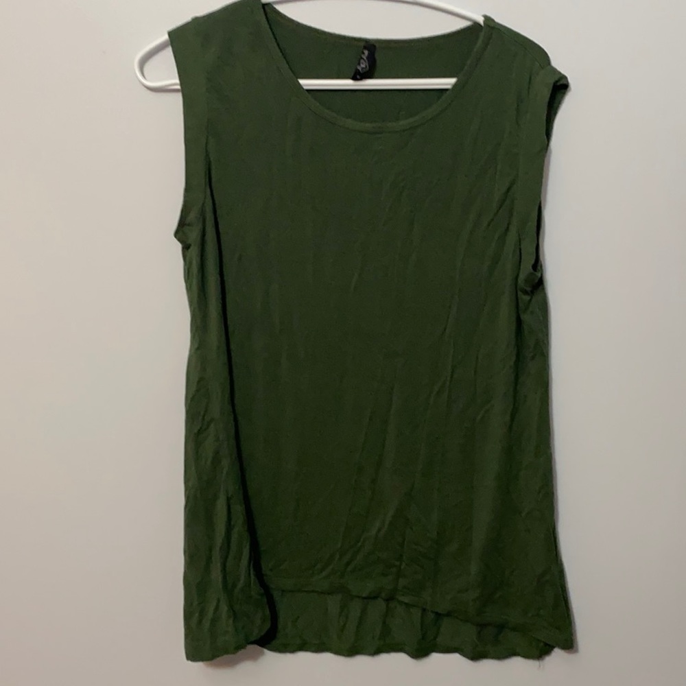 Muscle top in olive
